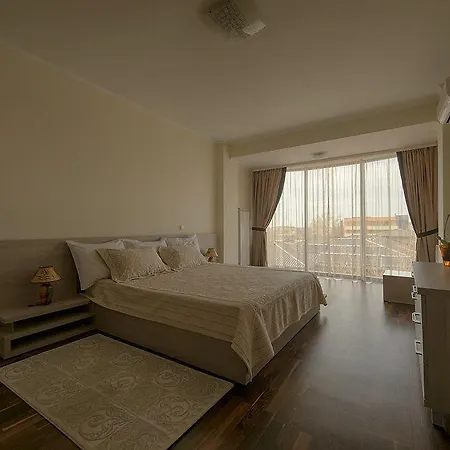 Samali 3*