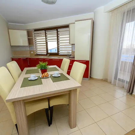Samali Aparthotel 3*
