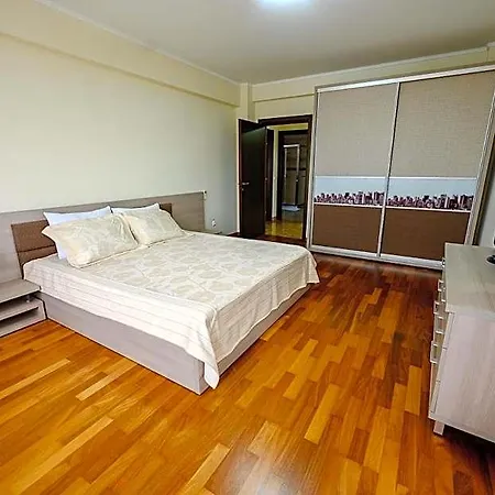 Samali Aparthotel 3*