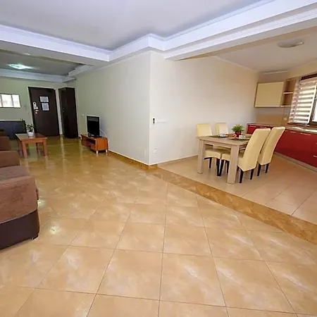 Aparthotel Samali